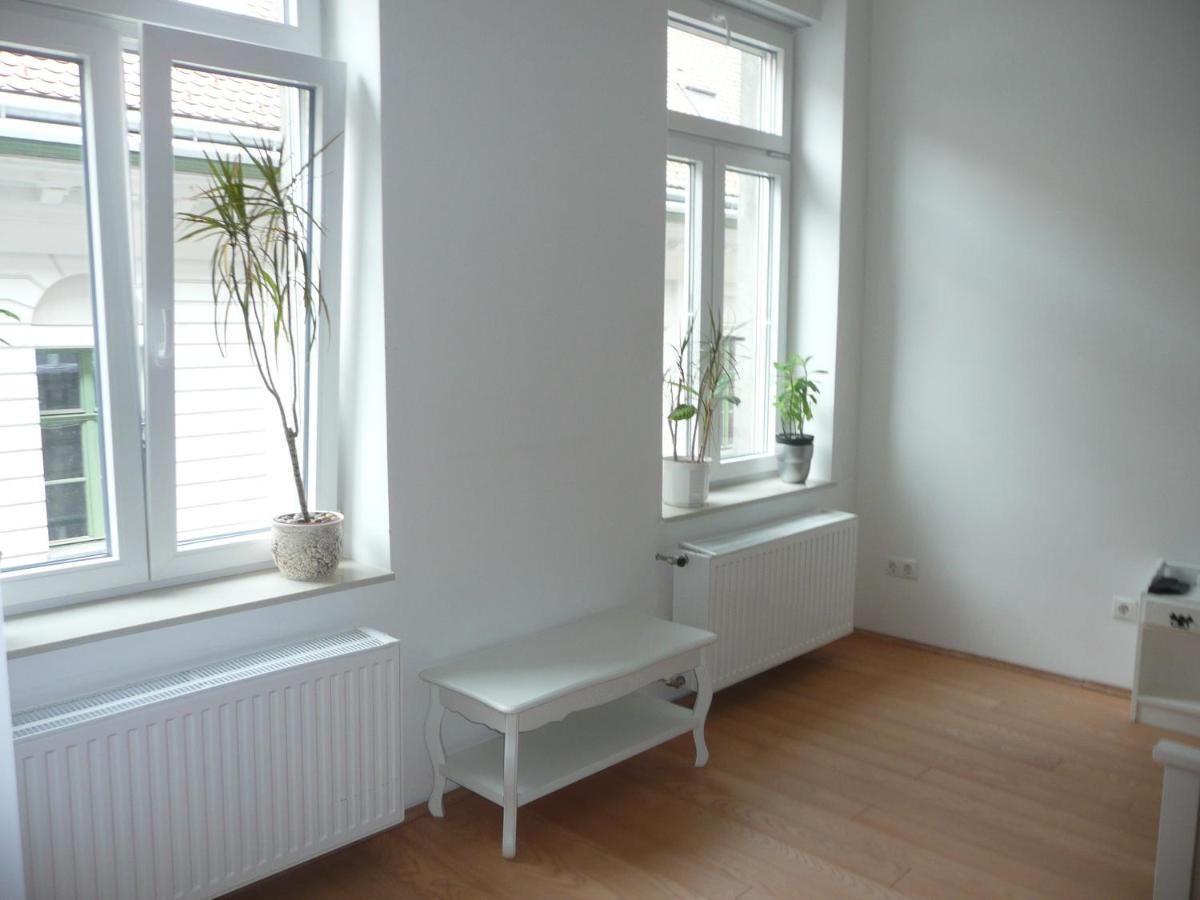 Modern City Center Location: Party, Sightsee, Rest Apartment Budapest Exterior photo